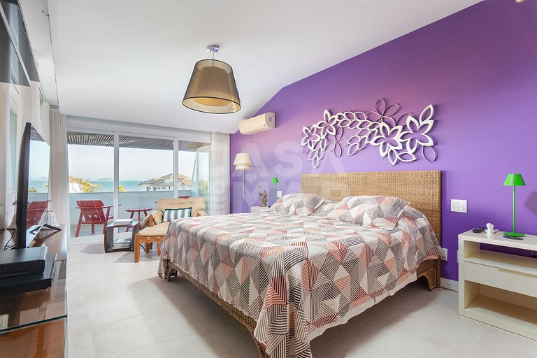 Linda casa com 6 suítes, em condomínio frente mar, em Geribá
