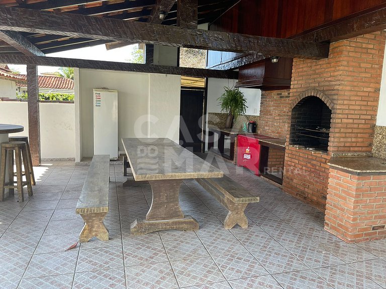 Linda casa com 6 quartos, piscina, ao lado da praia do canto