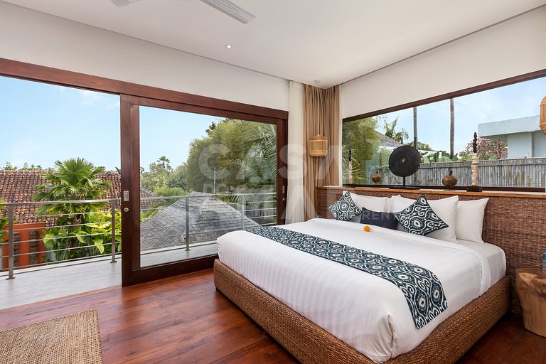 Beautiful house with 4 suites, complete, close to the best b