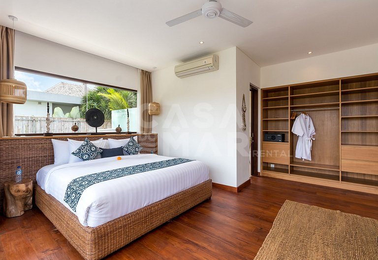 Beautiful house with 4 suites, complete, close to the best b