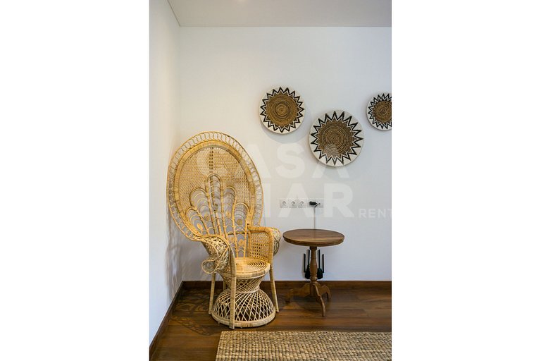 Beautiful house with 4 suites, complete, close to the best b