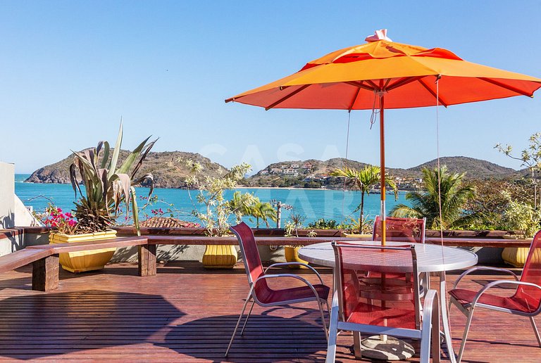 Beautiful house with 8 suites, and paradisiacal view of Ferr