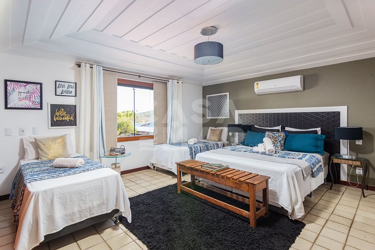 Linda casa com 8 suítes, e vista paradisíaca da praia da Fer