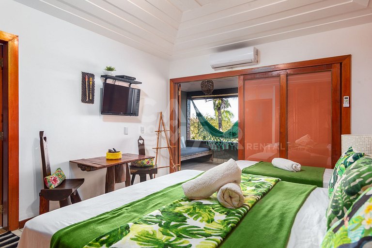 Linda casa com 8 suítes, e vista paradisíaca da praia da Fer