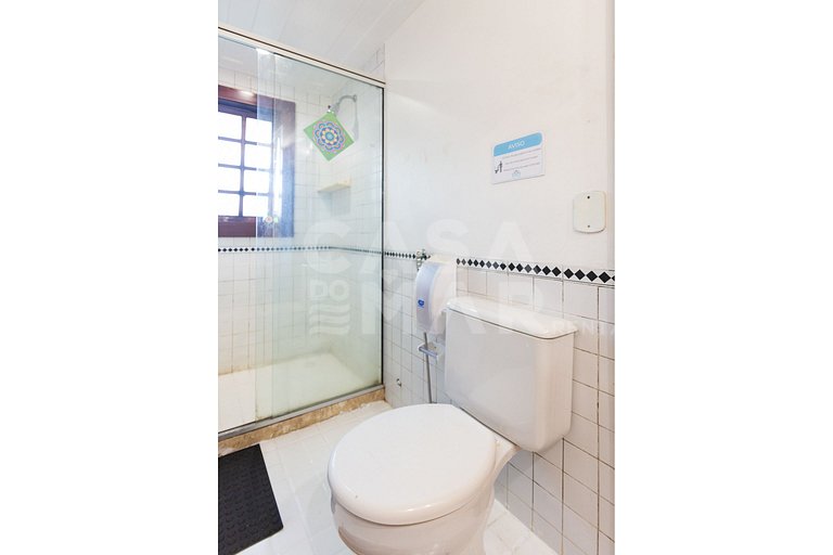 Beautiful house with 8 suites, and paradisiacal view of Ferr