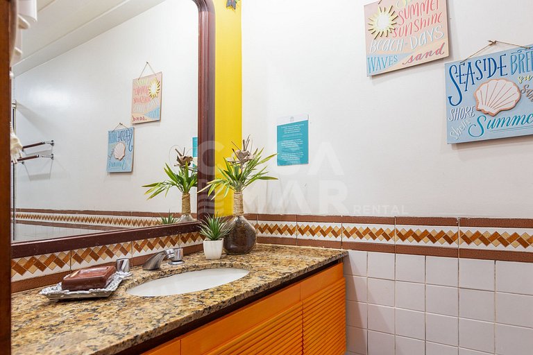 Beautiful house with 8 suites, and paradisiacal view of Ferr