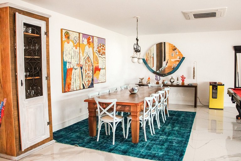 Linda casa na Ferradura, a apenas 50 metros da praia, com oi