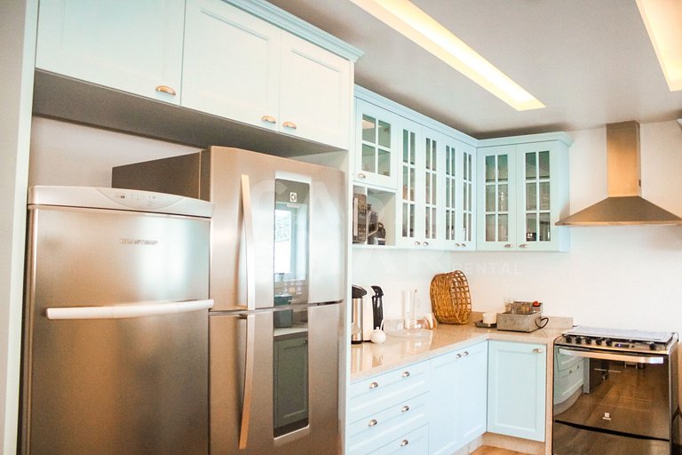 Beautiful house in Ferradura, just 50 meters from the beach,