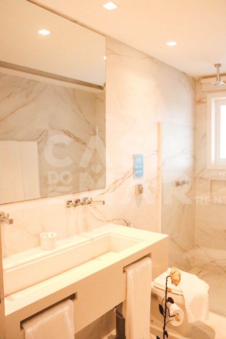 Beautiful house in Ferradura, just 50 meters from the beach,