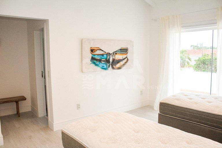 Beautiful house in Ferradura, just 50 meters from the beach,