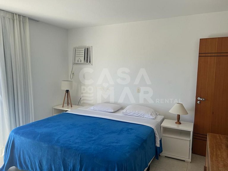 Beautiful house with four suites, in a condominium close to