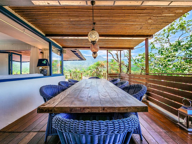 Linda casa com seis amplas suítes, vista fantástica, no cond