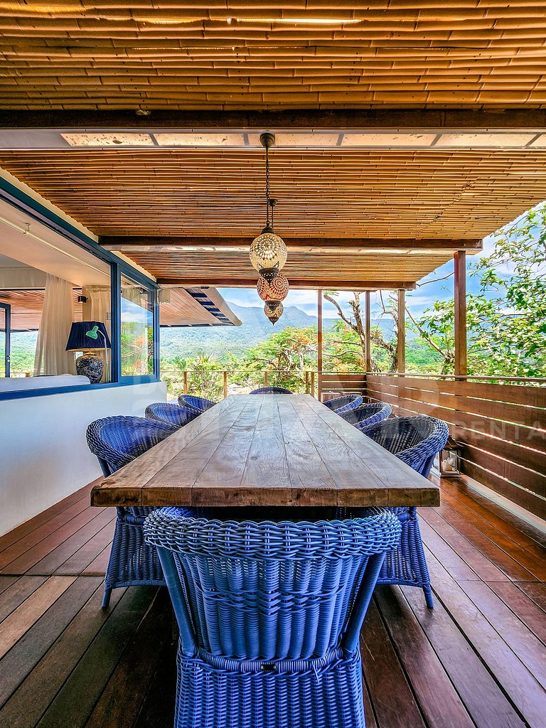 Linda casa com seis amplas suítes, vista fantástica, no cond