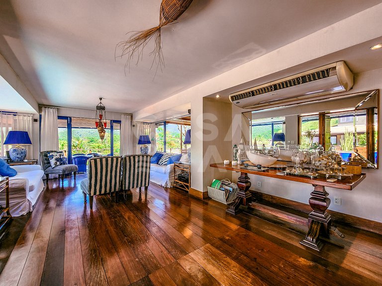 Linda casa com seis amplas suítes, vista fantástica, no cond