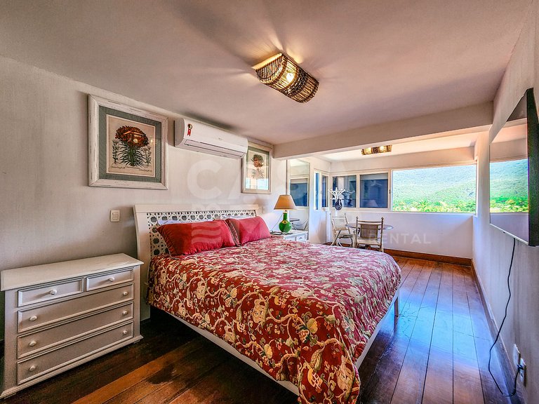 Linda casa com seis amplas suítes, vista fantástica, no cond