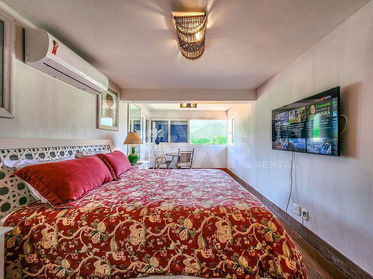 Linda casa com seis amplas suítes, vista fantástica, no cond