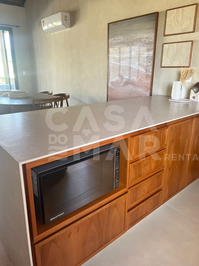 Beautiful beach house, with 4 suites, very complete, in the