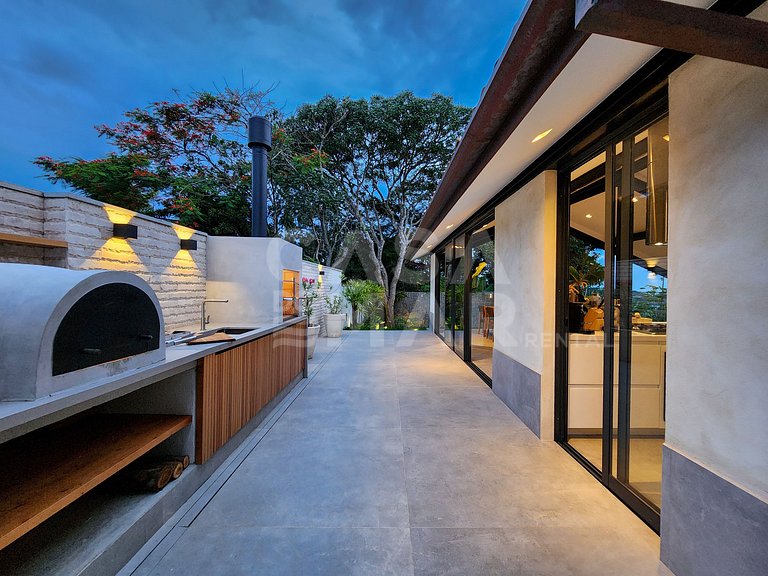 Beautiful house, at the top of Búzios, with an enchanting vi