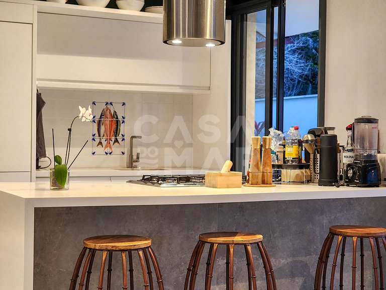 Beautiful house, at the top of Búzios, with an enchanting vi