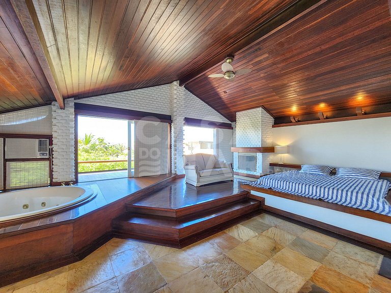 Linda casa com cinco suítes, no melhor condomínio de Geribá,