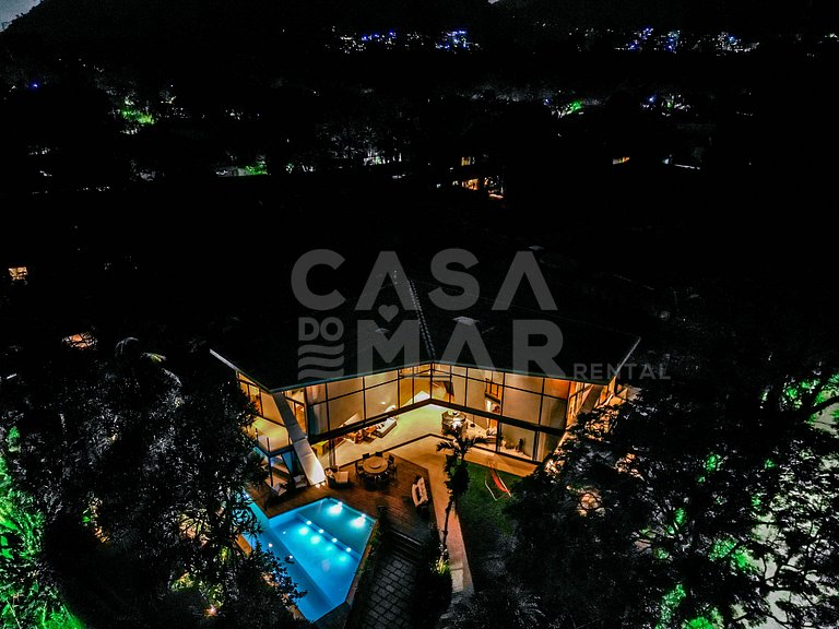 Linda casa com 5 suítes em condomínio (Rio de Janeiro)