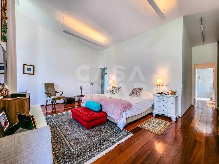 Linda casa com 5 suítes em condomínio (Rio de Janeiro)