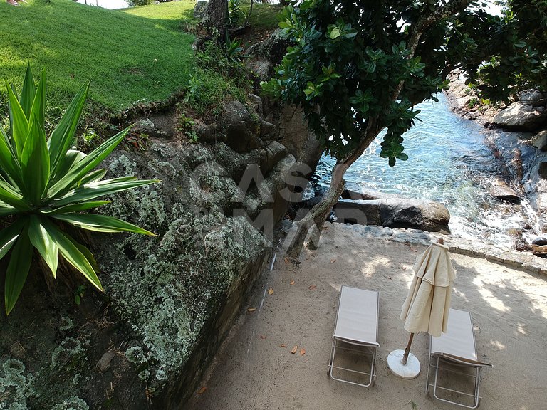 Beautiful house in Ilhabella, with four suites, and incredib