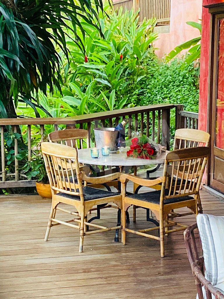 Linda casa em Ilhabella, com quatro suítes, e vista incrível