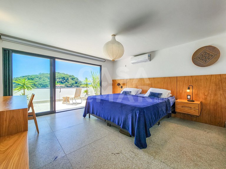 Casa espetacular com 9 suítes, frente mar, completíssima