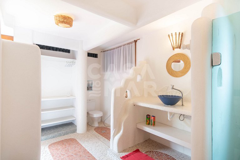Linda casa com 4 suítes com piscina privativa