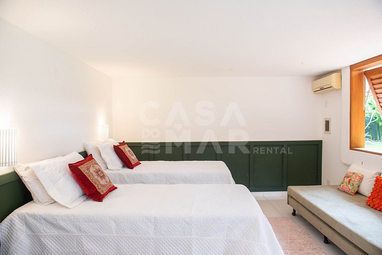 Linda casa com 4 suítes com piscina privativa