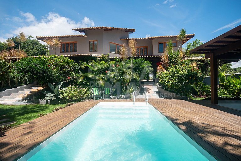 Linda casa com 4 suítes com piscina privativa
