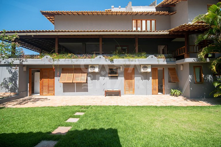 Linda casa com 4 suítes com piscina privativa