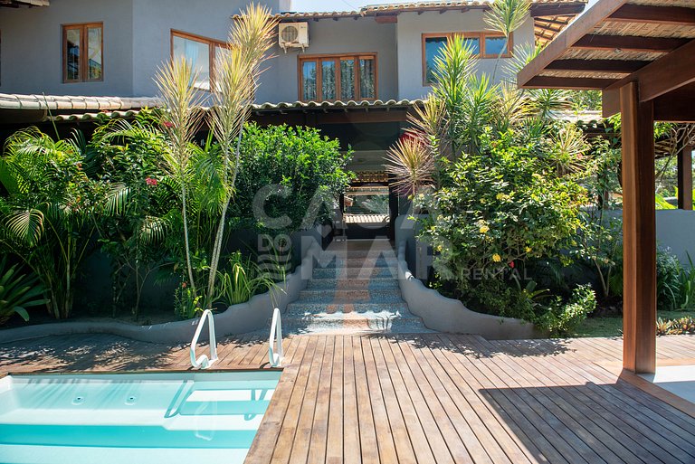 Linda casa com 4 suítes com piscina privativa