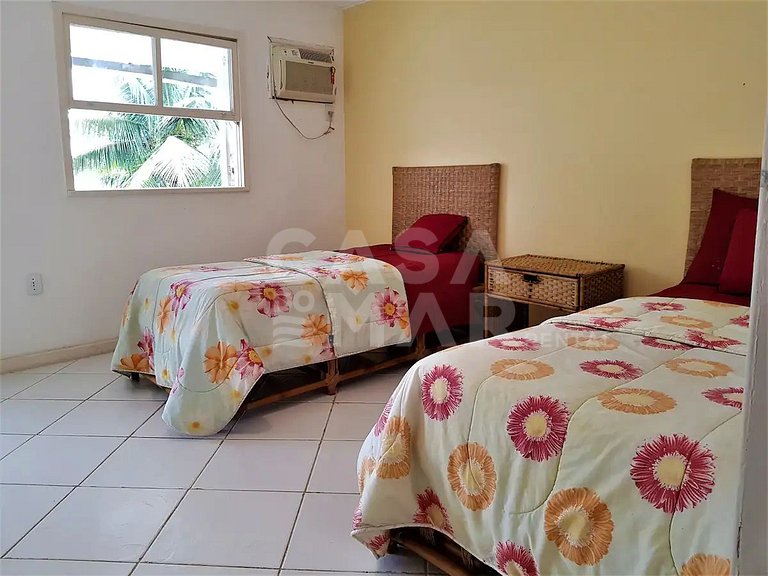 Linda casa com seis suítes, de frente pro mar