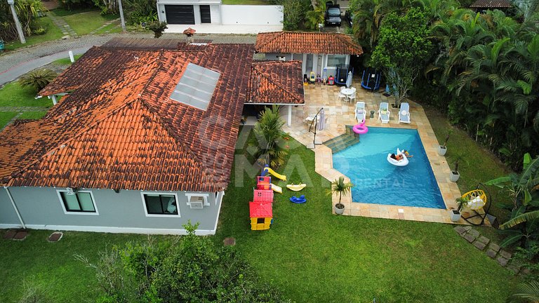 Linda Casa com Piscina, Condomínio Porto Frade com praia pri