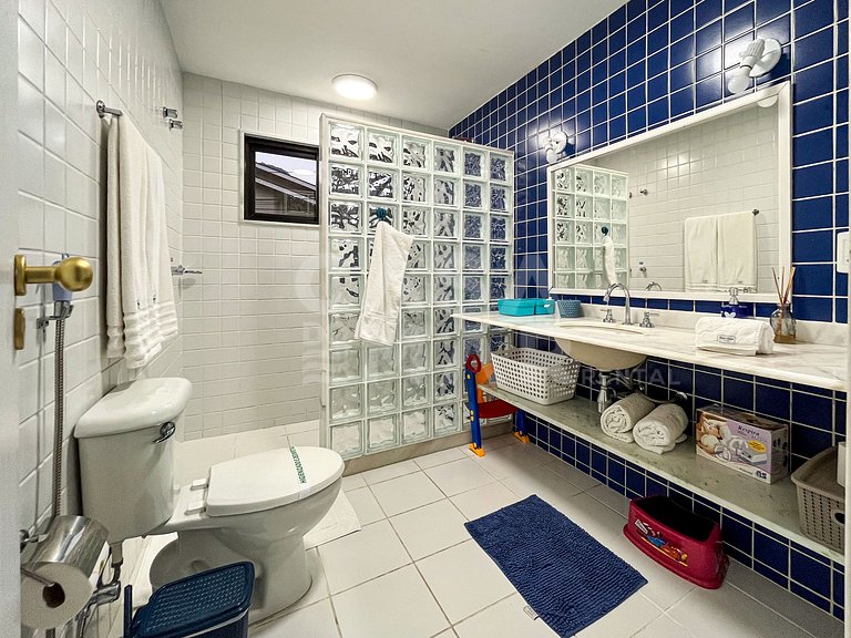 Linda Casa com Piscina, Condomínio Porto Frade com praia pri