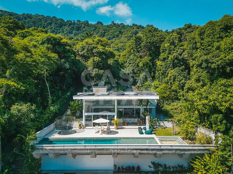 Linda casa com 3 suítes, piscina, espaço gourmet e vista enc