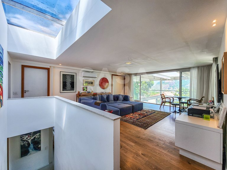 Linda casa com 3 suítes, piscina, espaço gourmet e vista enc