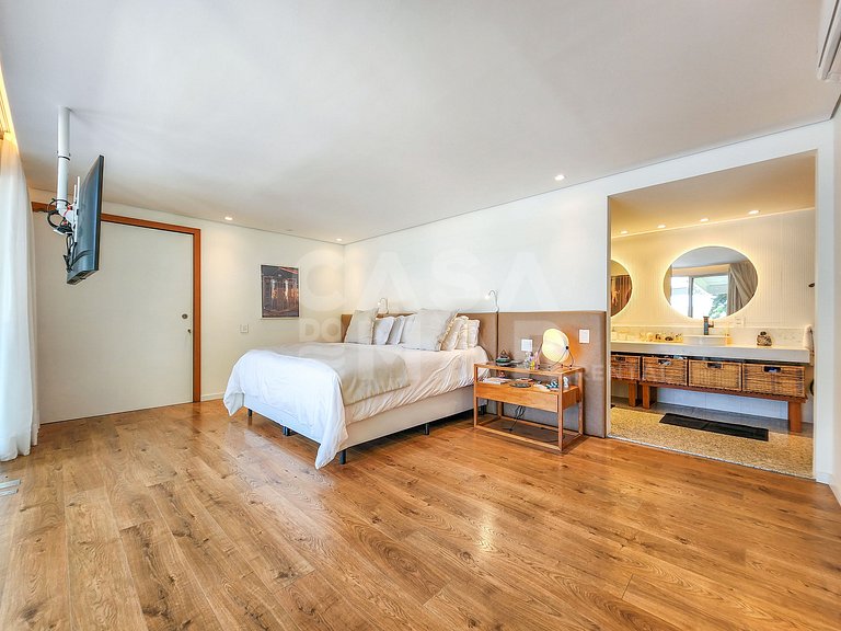Linda casa com 3 suítes, piscina, espaço gourmet e vista enc