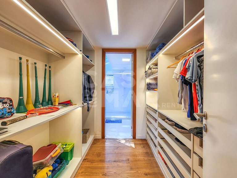 Linda casa com 3 suítes, piscina, espaço gourmet e vista enc