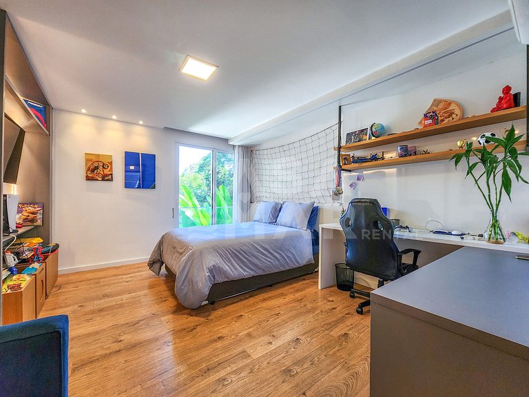 Linda casa com 3 suítes, piscina, espaço gourmet e vista enc