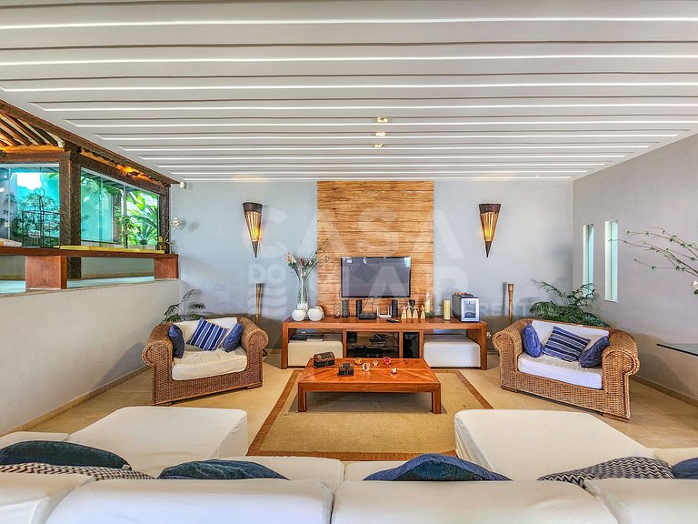 Beautiful house in condominium, private beach and impeccable
