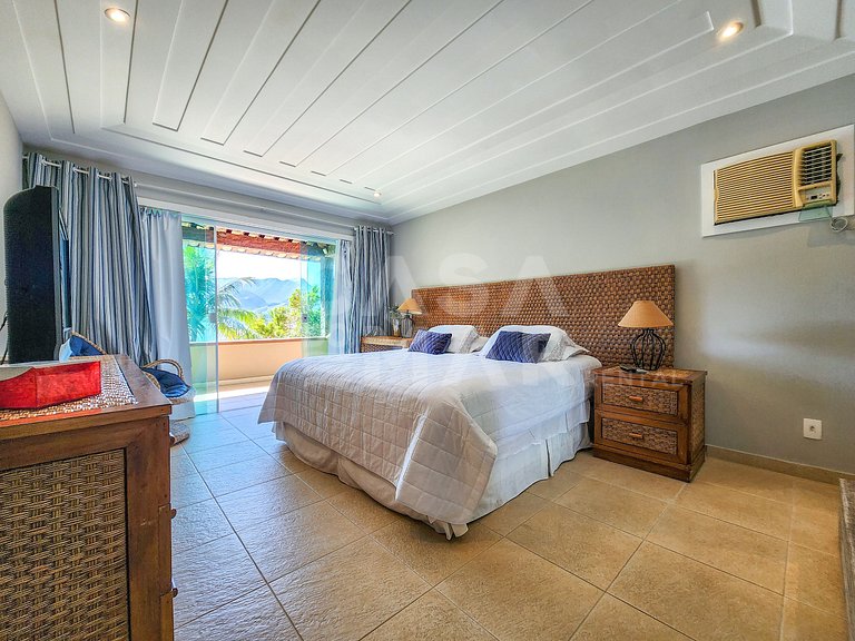 Beautiful house in condominium, private beach and impeccable