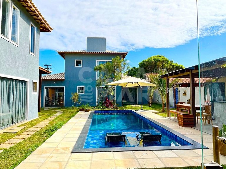 Linda casa, completa com piscina e espaço gourmet, frente ma
