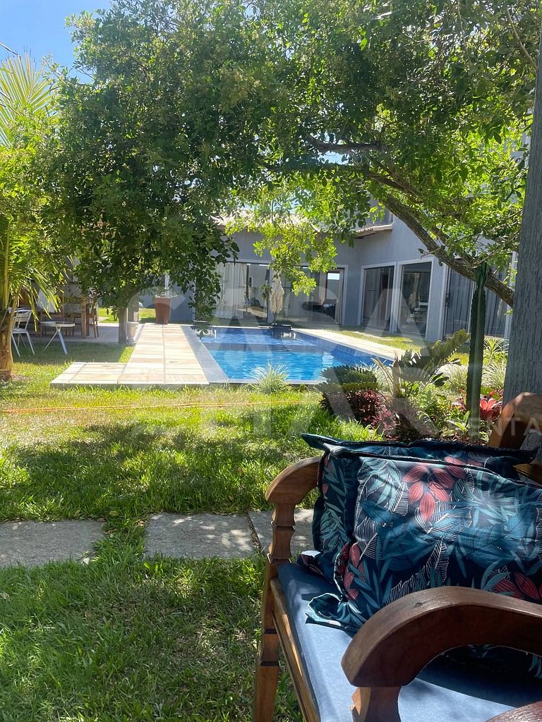 Linda casa, completa com piscina e espaço gourmet, frente ma