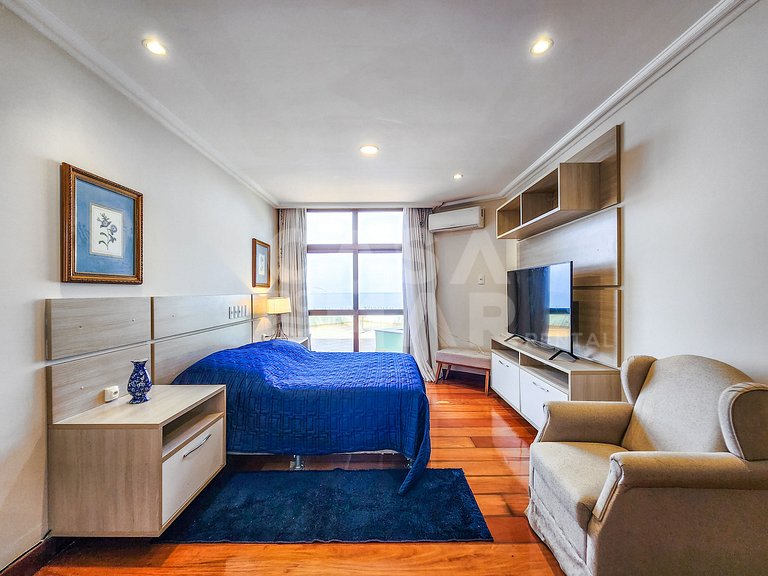 Beautiful mansion with five suites, and enchanting view