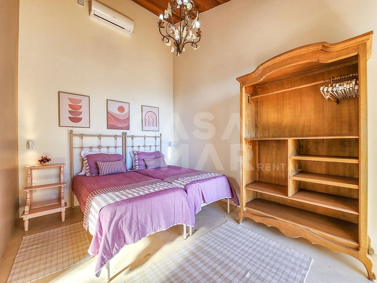 Linda Villa com nove suítes, pé na areia, e total privacidad