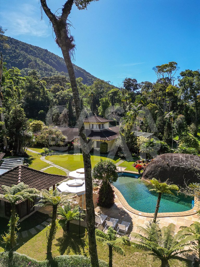 Casa espetacular com 870m² de área construída em terreno de