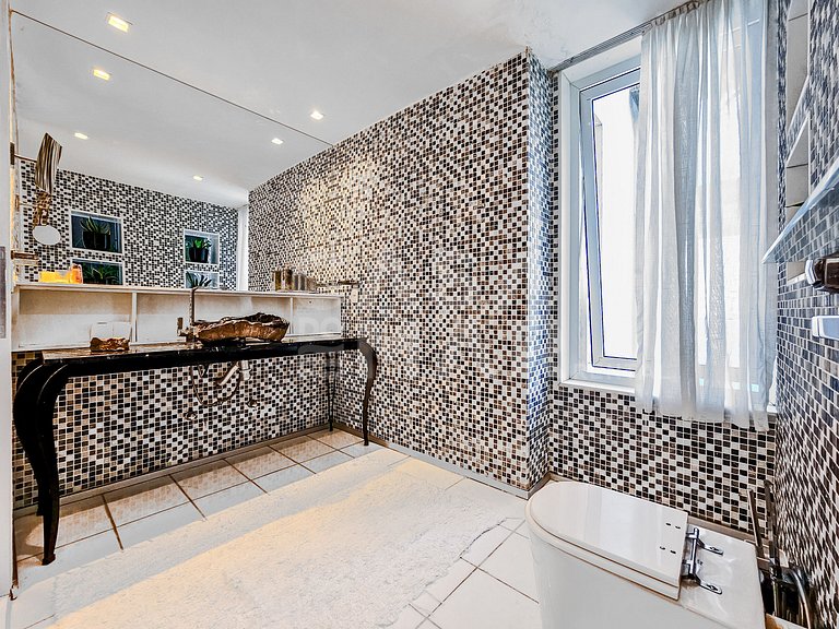 Beautiful house in Joá, with an incredible view of the sea i